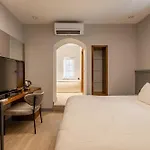 Get Royal & Hotel *