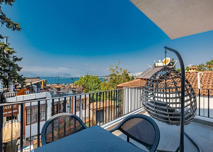 酒店 Get Royal & *