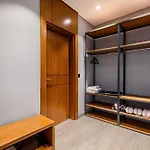 Hotel Get Royal &