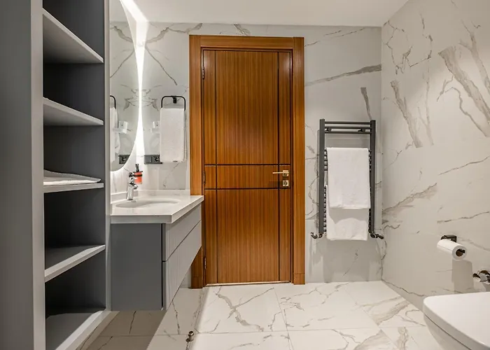 Get Royal Hotel&spa *