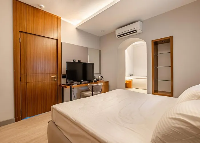 Get Royal Hotel&spa *