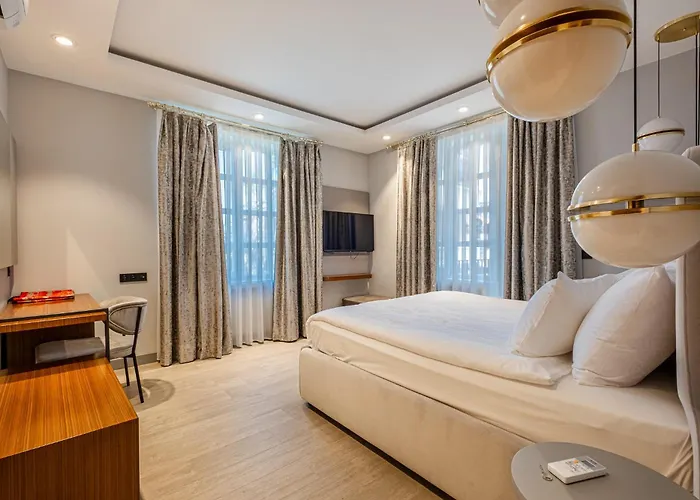 Get Royal Hotel&spa *