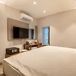 Get Royal & Hotel *